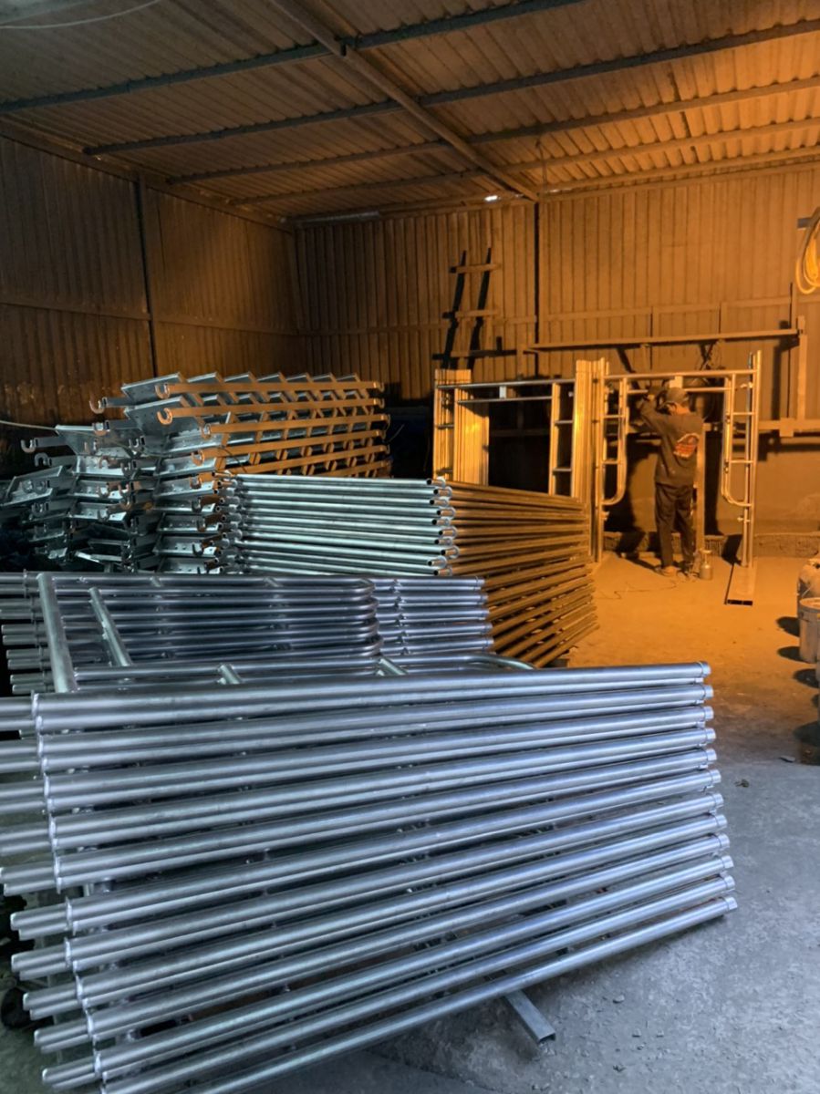 thiết bị giàn giáo 